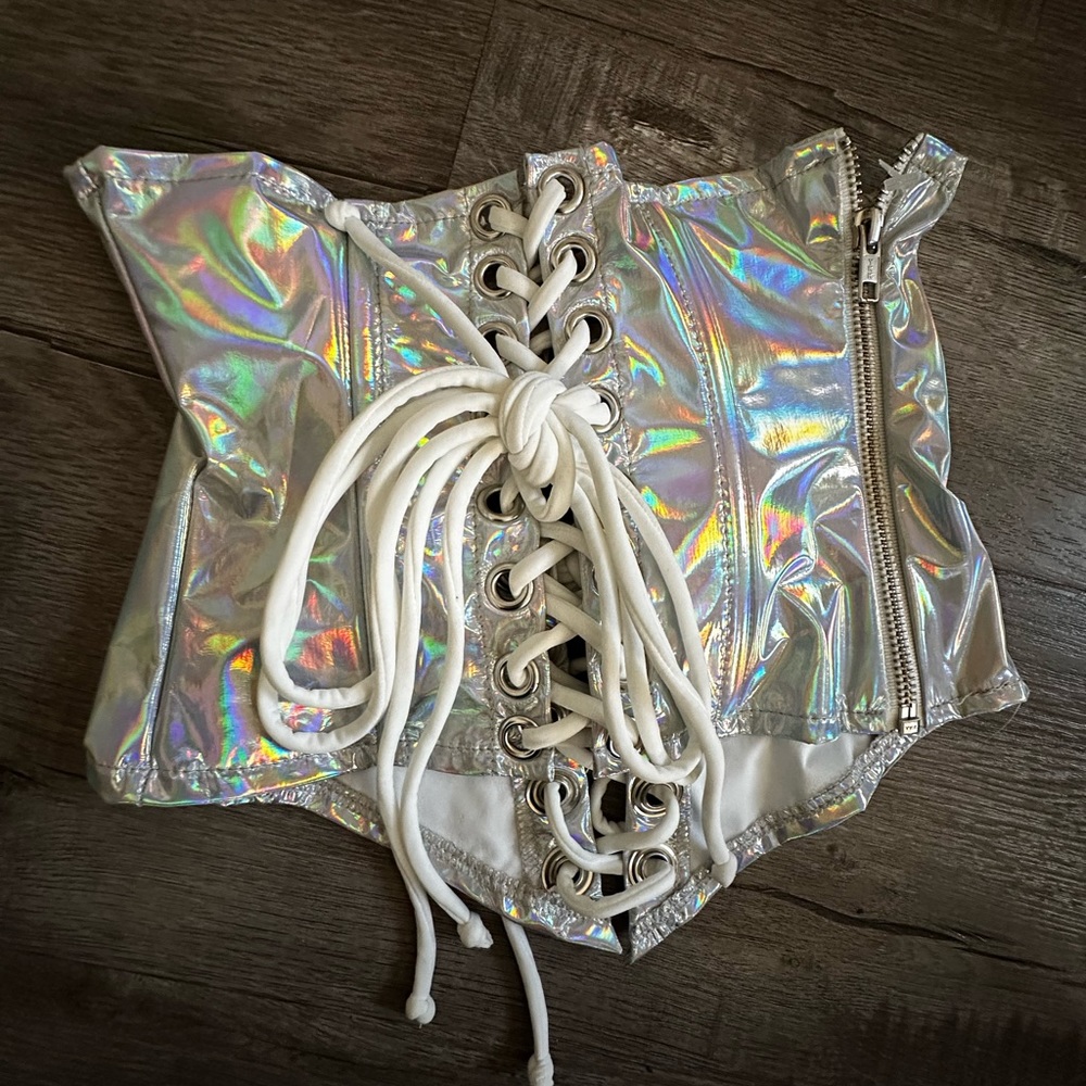 💗🐾Dollskill chrome corset🐾💗sooo fukin cute